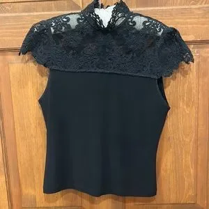 Alice+Olivia - アリスオリビア　Isadora Mockneck Lace Top アリスオリビア Isadora Mockneck Lace Top（Alice + Olivia